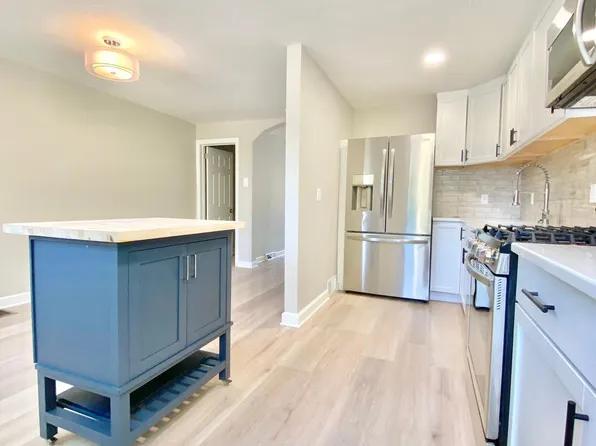 207 N Bishop Ave, Clifton Heights, PA 19018