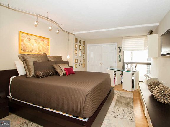 3rd image of 233 S 6th St APT 1004