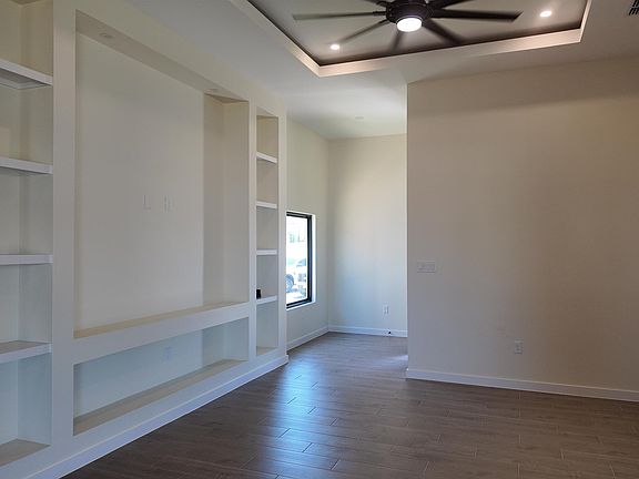 4th image of 1108 Hebilla Ct