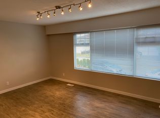 102 King Edward Ave E, Vancouver, BC V5V2C4