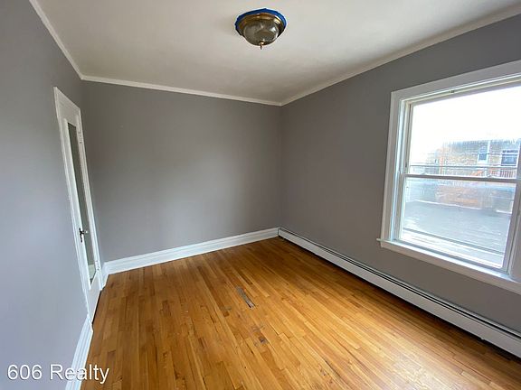 4th image of 5214-5218 W Crystal St #5216