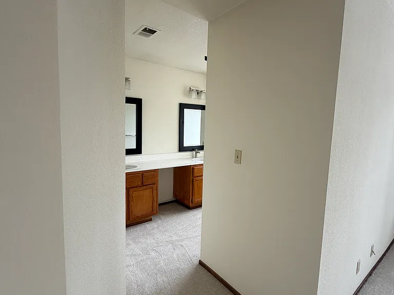 5315 Shattuck Ave — Photo 17