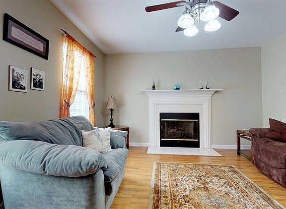 4th image of 5644 Tennyson Dr