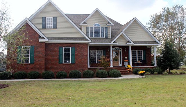 1st image of 813 Madison Ann Dr