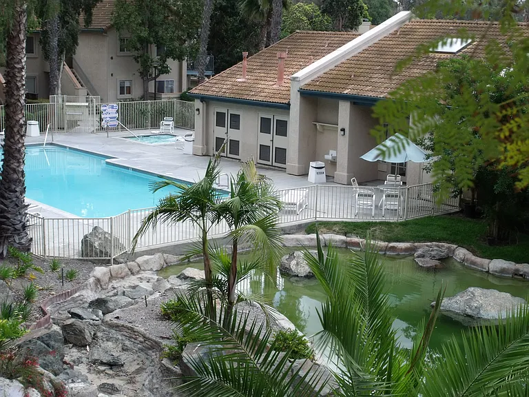 11321 Avenida De Los Lobos #E — Photo 17