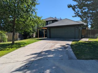 2250 NW Jackpine Ct #A, Redmond, OR 97756