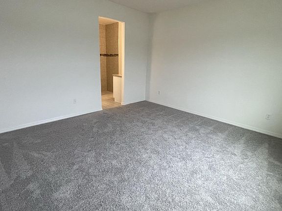 5th image of 4019 Sagefield Dr