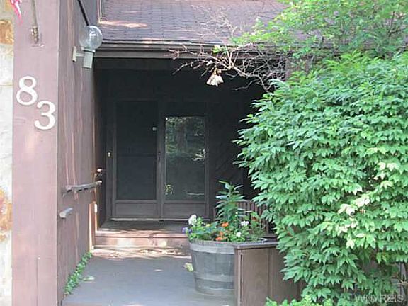 4th image of 83 Aster Pl