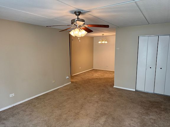 5th image of 266 Shorewood Dr #Gc
