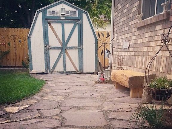 shed has electrical 
