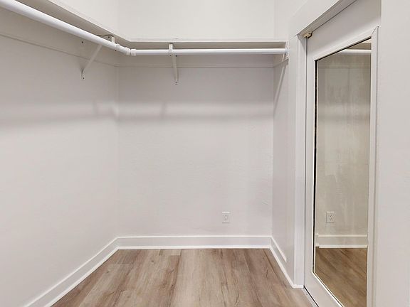 4th image of 1408 California St #309