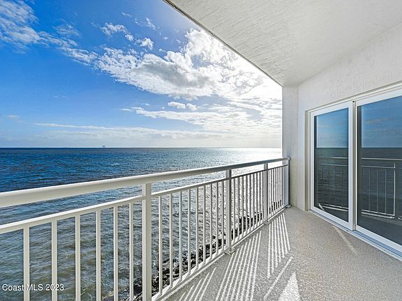 4th image of 1805 Riverside Dr #301N