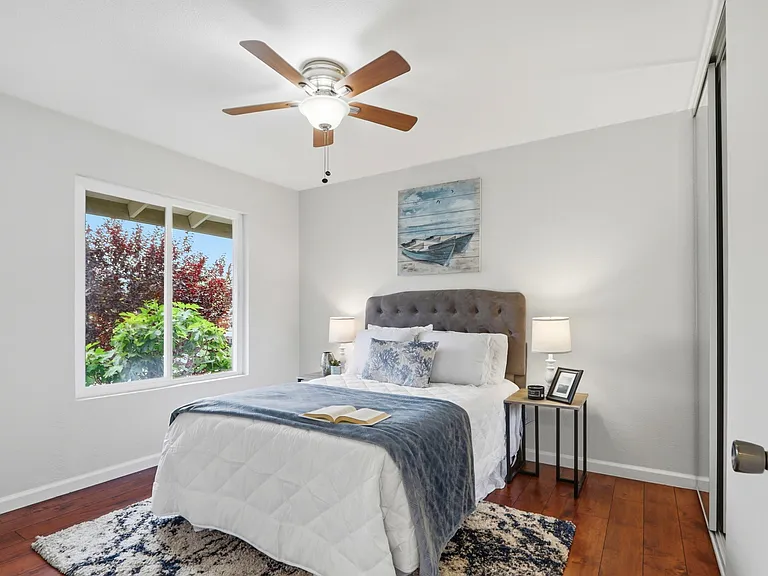 21063 Red Fir Ct — Photo 12