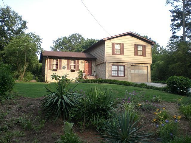 1st image of 1982 Village Ct
