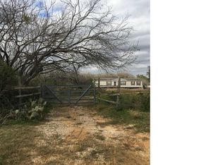 7301 Fm 327, Elmendorf, TX 78112