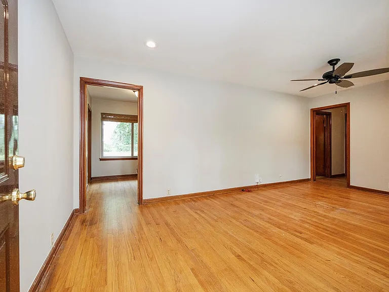 1018 W 31st St — Photo 5