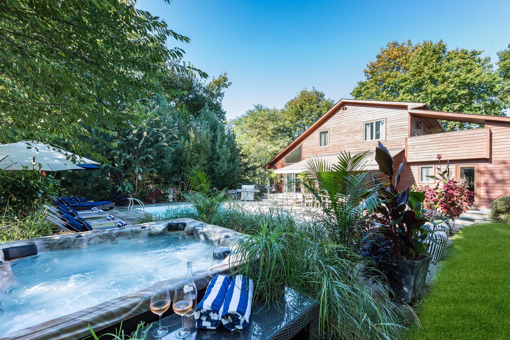  Separate Spa for Year-Round use