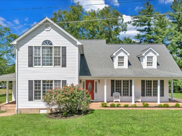 6510 Brookfield Rd, Roanoke, VA 24019