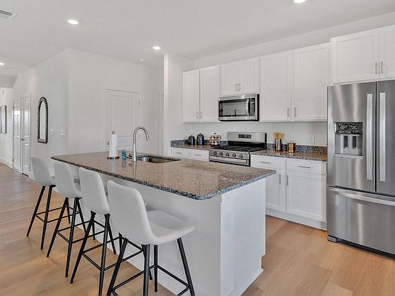 3rd image of 5168 Grist Ln
