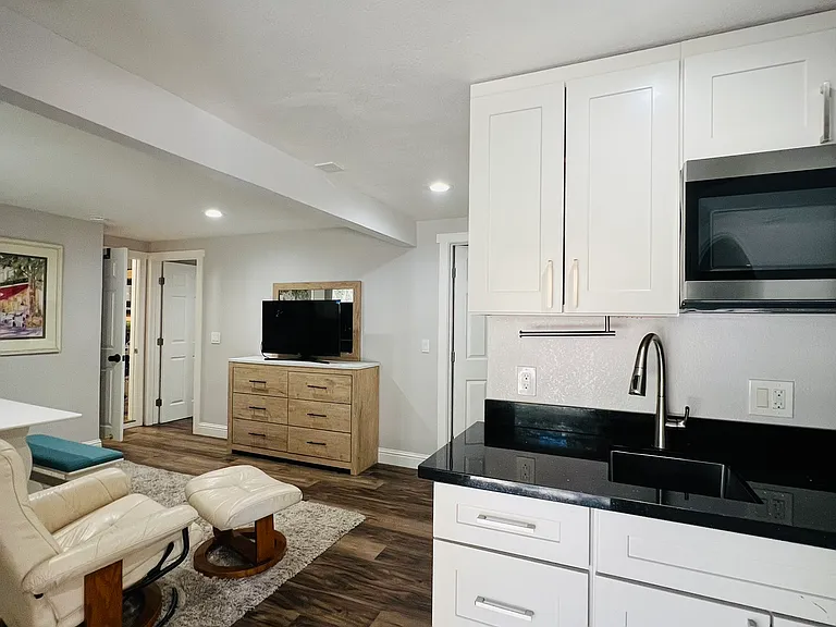 3069 Fresno Ave #3 — Photo 5