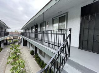 1050 E Harding Street, Long Beach, CA 90805