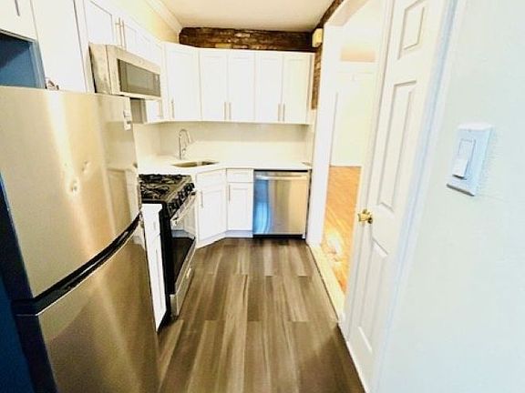 4th image of 583A Macon St APT 1