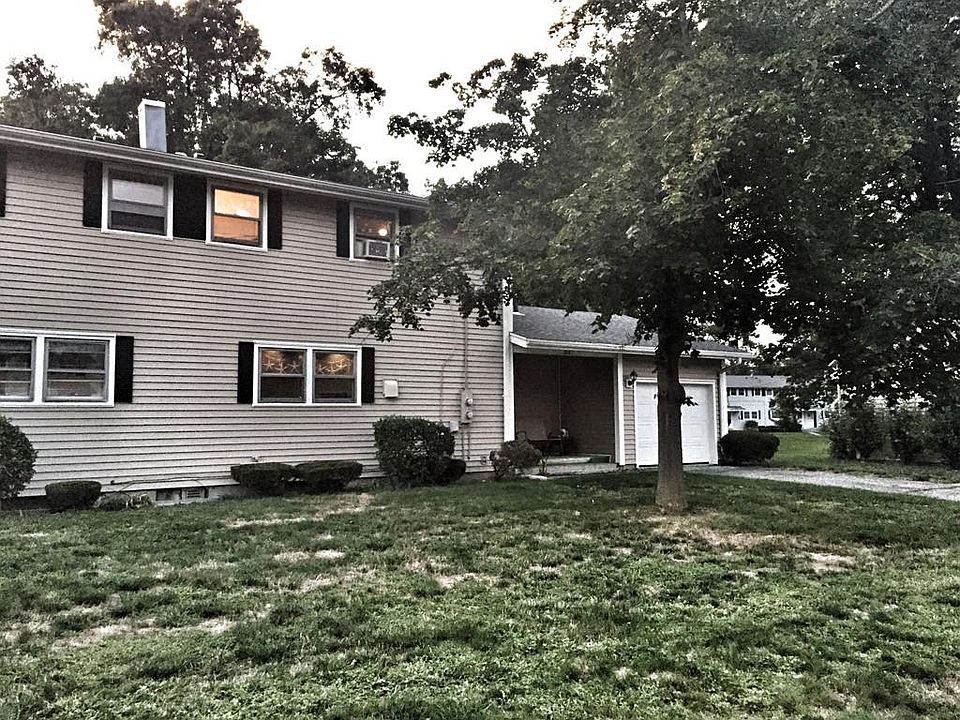 2nd image of 52 Woodbridge Rd