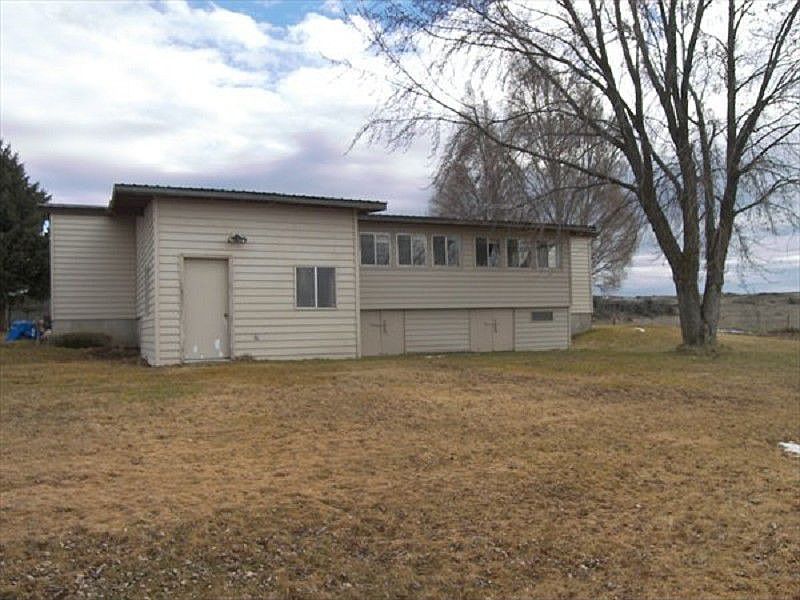 2nd image of 44077 Max Harder Rd E