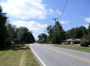 2101 Richardson Dr, Reidsville, NC 27320