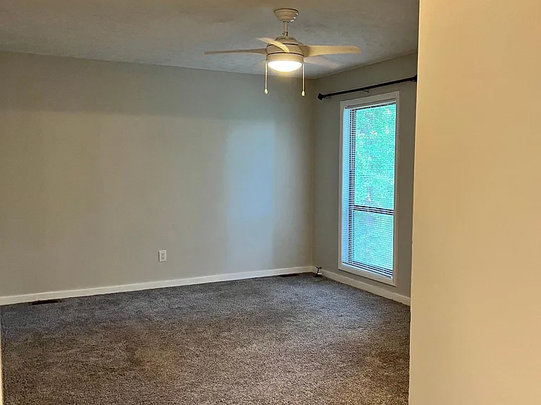 811 Rumford Pl #B — Photo 16