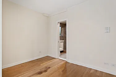 Rented by Safdie Realty Group