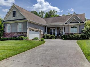 675 Chestnut Bend Dr, Winston Salem, NC 27103