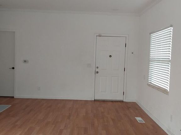 4th image of 1915 S El Dorado St