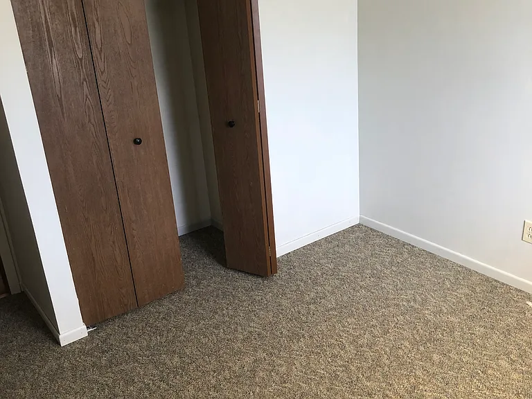 112 N Portage Path — Photo 8