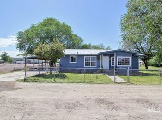 1240 NW 22nd Ave, Ontario, OR 97914
