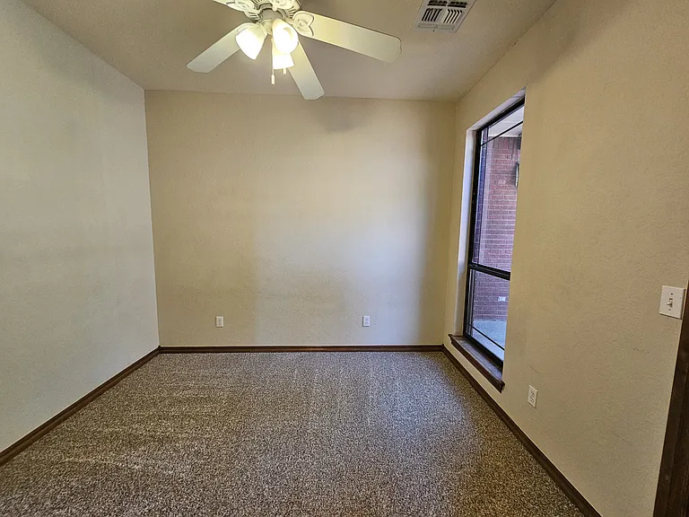13 NW Havenshire Cir — Photo 14