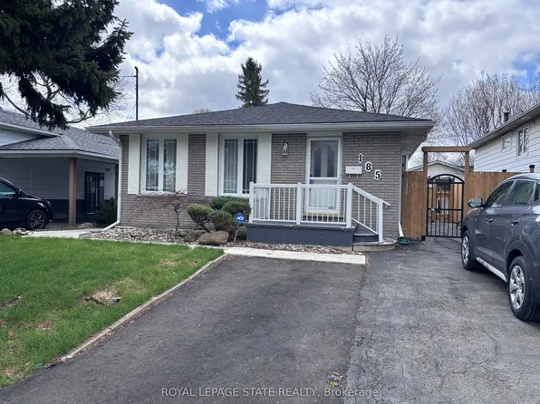 185 Bonaventure Dr #2, Hamilton, ON L9C 4R1