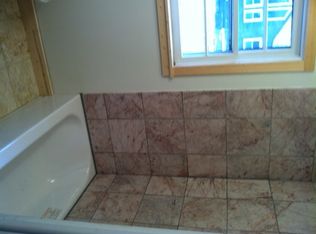 125 Lake Rd, Coventry, CT 06238