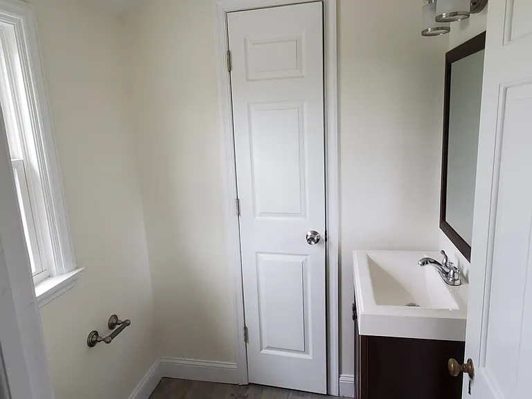 8 E Seminary Ave #2 — Photo 9
