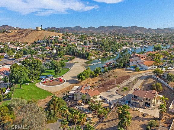 3rd image of 22032 San Joaquin Dr W