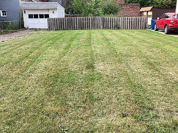 5th image of 9905 Foster Ave