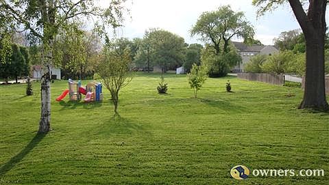 5th image of 827 Judson Manor Dr