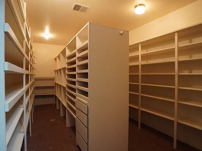 615 S 5900 W — Photo 13
