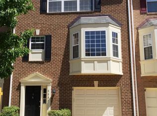 6627 Haltwhistle Ln, Alexandria, VA 22315