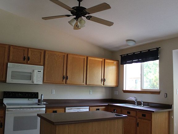 Kitchen with Hardowood Flors