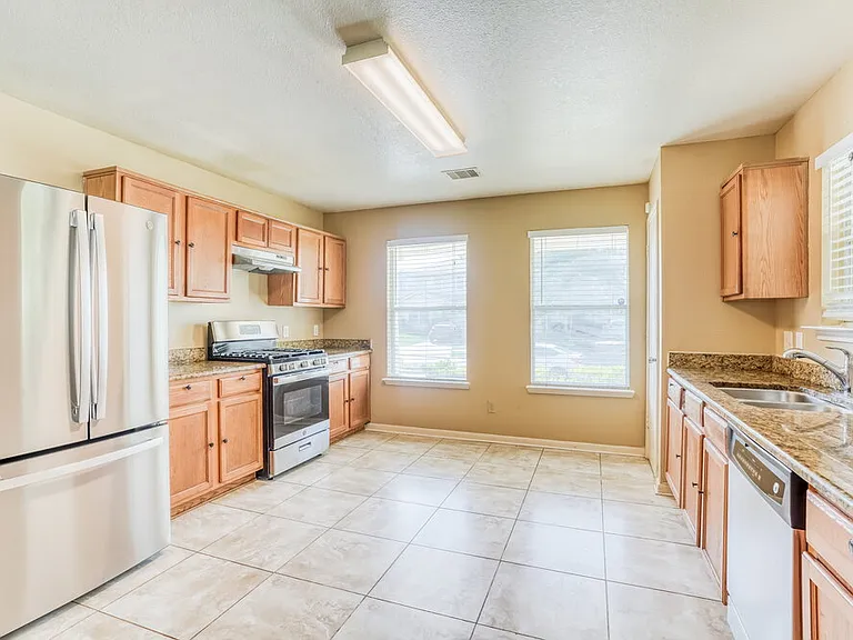 20826 Bonham Park Ln — Photo 7
