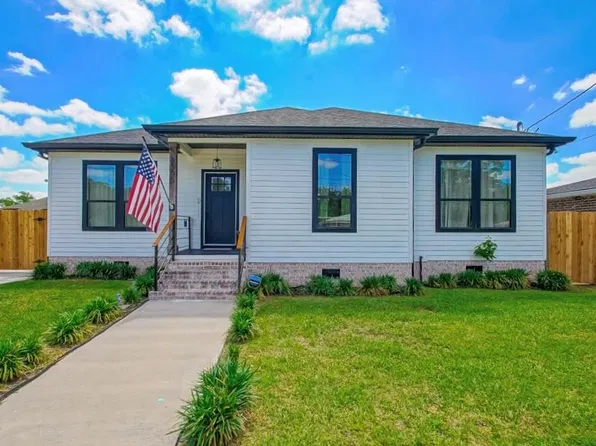 3305 Nancy St, Meraux, LA 70075