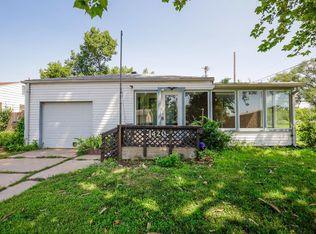 1420 Cottonwood Ln, Haysville, KS 67060