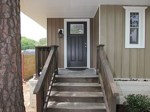 2nd image of 2408 Skeet St