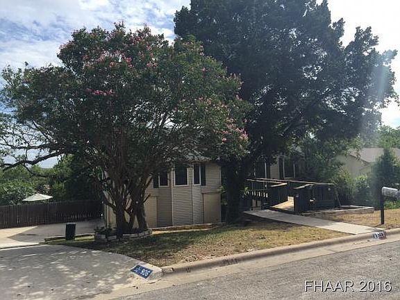 2nd image of 906 Cliffside Dr